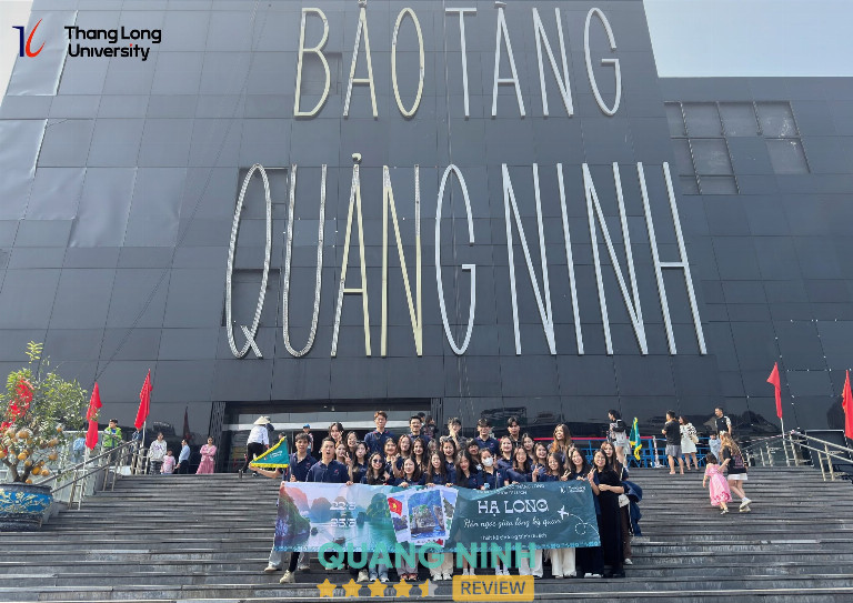 ảnh chụp ở bảo tàng quảng ninh